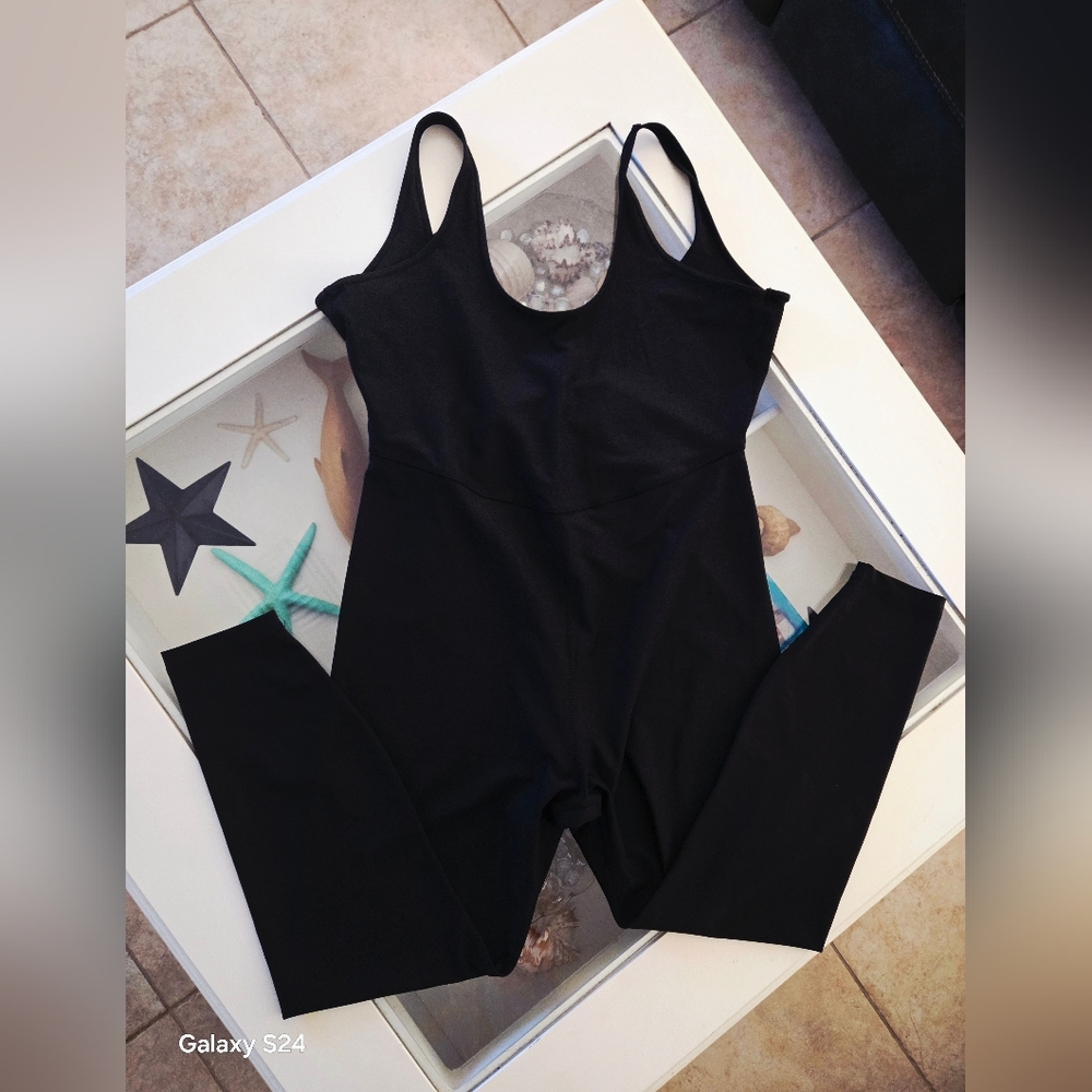 XL Black Sleeveless Jumpsuit NWOT - Picture 2 of 6